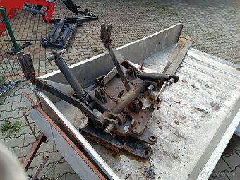 Rampovač a čelná hydraulika - 6