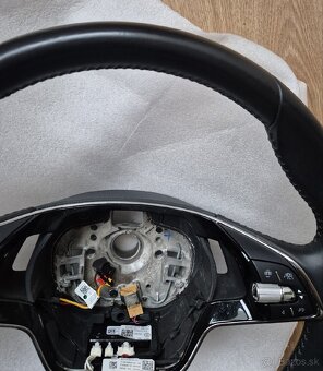 SKODA VYHRIEVANY MULTIFUNKČNÝ VOLANT - 6