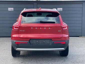Volvo XC40 2.0 B3 mHEV Core A/T - 6