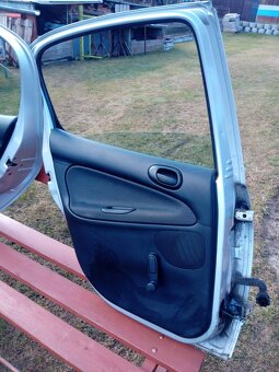 Zadne dvere peugeot 206+ - 6