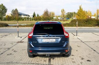 VOLVO XC60 (2015) - 6
