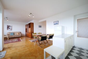 Veľký 3-izbový byt s terasou a panoramatickým výhľadom - 6