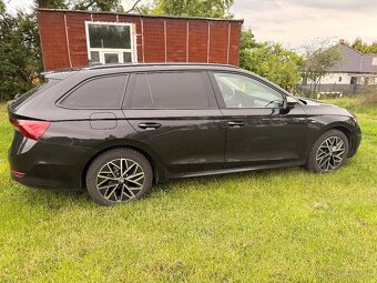 ŠKODA OCTAVIA COMBI 2.0 TDI DSG 110KW 5/2021 - 6