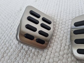 SPORTOVE PEDALE NASLAPY NA PEDALE NEREZ - 6