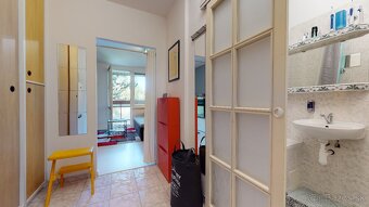 Prenájom štýlovej garsónky s veľkým balkónom na Juhu v Trenč - 6