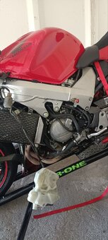 Honda VFR 800 - 6