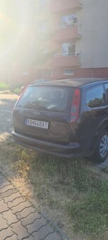 Ford Focus 1.8 - 6