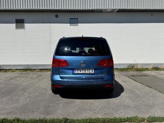 Volkswagen Touran Cross - 6