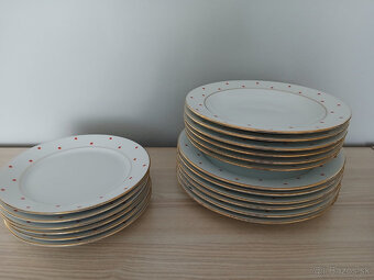 Súprava tanierov pre 6 osôb - 6