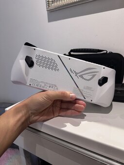 Asus Rog Ally Z1 extreme - 6