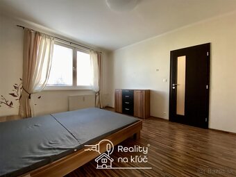 Na prenájom zrekonštruovaný, zariadený 1-izbový byt v NZ - 6