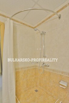 Luxusní apartmán 2+kk (68 m²) v první linii s bočním výhlede - 6