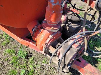 Cisterna na hnoj a polievanie - 6