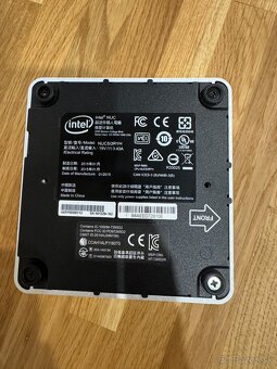 Intel NUC mini PC - 6
