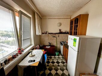 Predaj 3-izbového bytu v Brezne – balkón, pivnica - 6