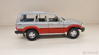 1:18 TOYOTA LAND CRUISER - 6