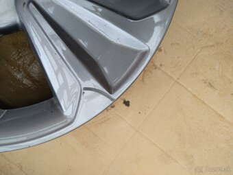 Disky R17 5x114.3 Suzuki 6.5Jx17 ET 50 CB 60.1 - 6