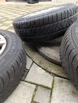 Zimné pneumatiky 215/65 R17 na diskoch - 6