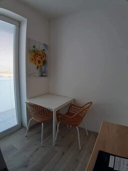 Prenajmem krásny byt v centre - 6