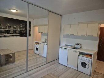 Garzónka (21 m2), ul. Hviezdna, Komárno - 6