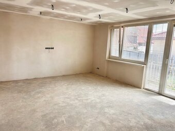 Na predaj - APARTMÁN s vlastnou záhradou v RD - 6