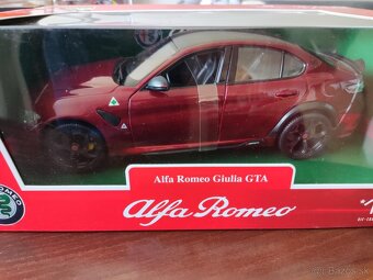 Alfa Romeo Giulia GTA 1:18 - 6