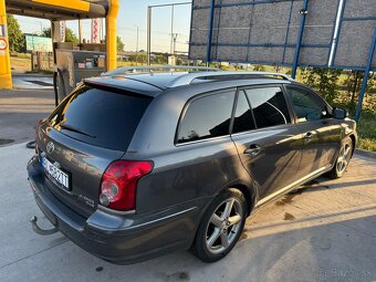 Toyota Avensis 2.2d - 6