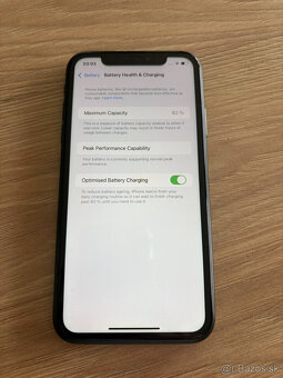 Apple iPhone Xr 64GB Black - 6