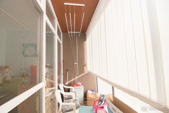 3 izb. byt  po rekonštrukcií s loggiou , Sídl. Sekčov - 6