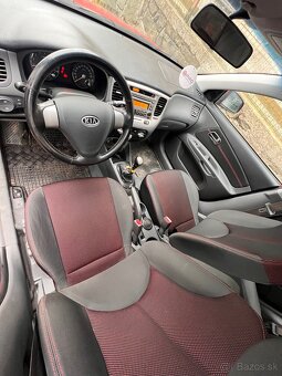 KIA RIO 1.4 benzín - 6
