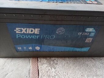 Bateria VARTA EFB +70 Ah 420 A a EXIDE 235 Ah 1300 A - 6