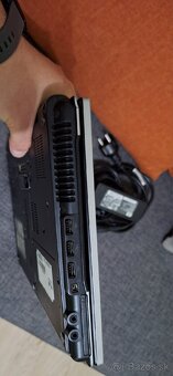 HP EliteBook 8440p - 6