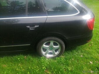 Škoda superb combi 2.0 TDI CR 125kw 4x4 rok 2012 - 6