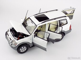 MITSUBISHI PAJERO 3.5L V6 V73 2006 – 1:18 SUN STAR - 6