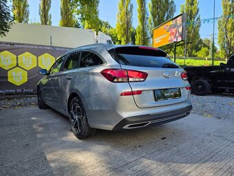Hyundai i30 CW 1.6 CRDi Family DTC - 6