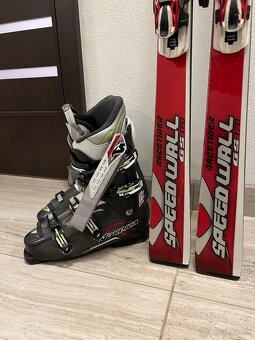 Lyže + lyžiarky + palice - 6