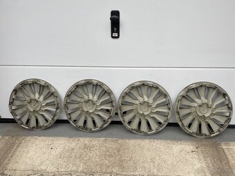 Puklice Škoda Tekton r16 - 6