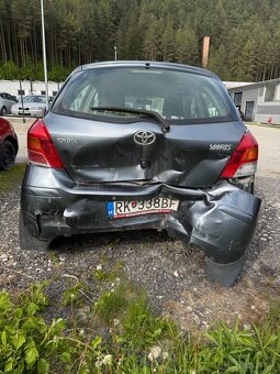 Rozpredám Toyota Yaris 1.0 51kw - 6