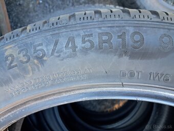 235/45 R19 letne - 6