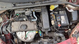 Citroën C3 1.1 i benzín - 6