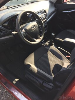 Lada Vesta 1.6 16V MPI Luxe  4 900 € - 6