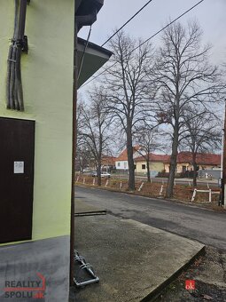 Ponúkame na predaj polyfunkčný objekt v oblízkosti miest Lev - 6