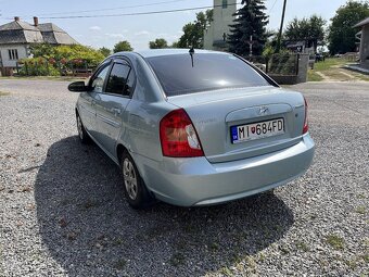 Predám HYUNDAI ACCENT SEDAN 71,3KW Manuál - 6