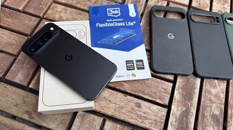 Vymenim predam Google Pixel 9 Pro Xl 256gb v zaruke + obaly - 6