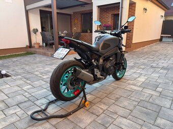 Yamaha MT09 - 6