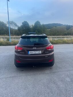 Hyundai ix35 2.0i DOHC D-CVVT Premium 4x4 A/T LPG - 6