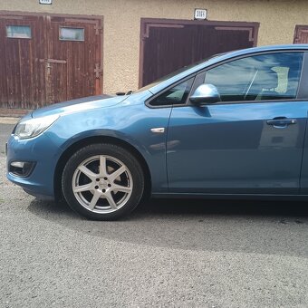 Opel Astra 1.4 turbo 103kw - 6