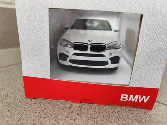 BMW 6 - KOVOVÝ MODEL 1:24 ( OTVÁRATEĽNÉ DVERE A KAPOTA ) - 6