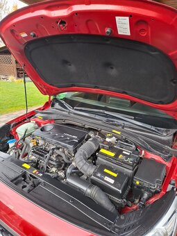 Hyundai i30 kombi, automat, ťažné, zimné/letné komplety - 6