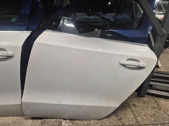 Predám ľavé dvere na Audi a4 b8.5 facelift - 6